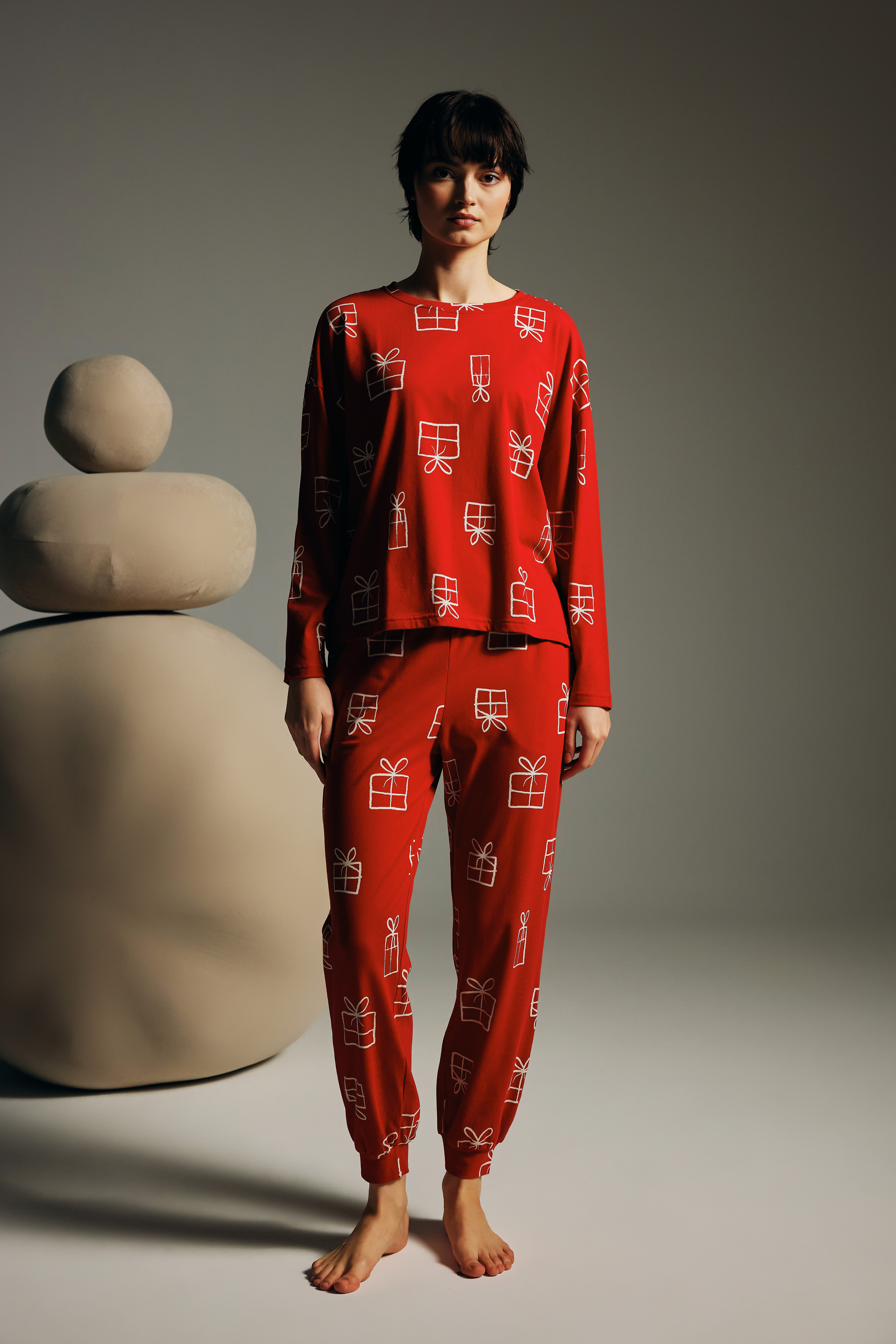 Women's Red Printed Cotton Pajama Set — view 2