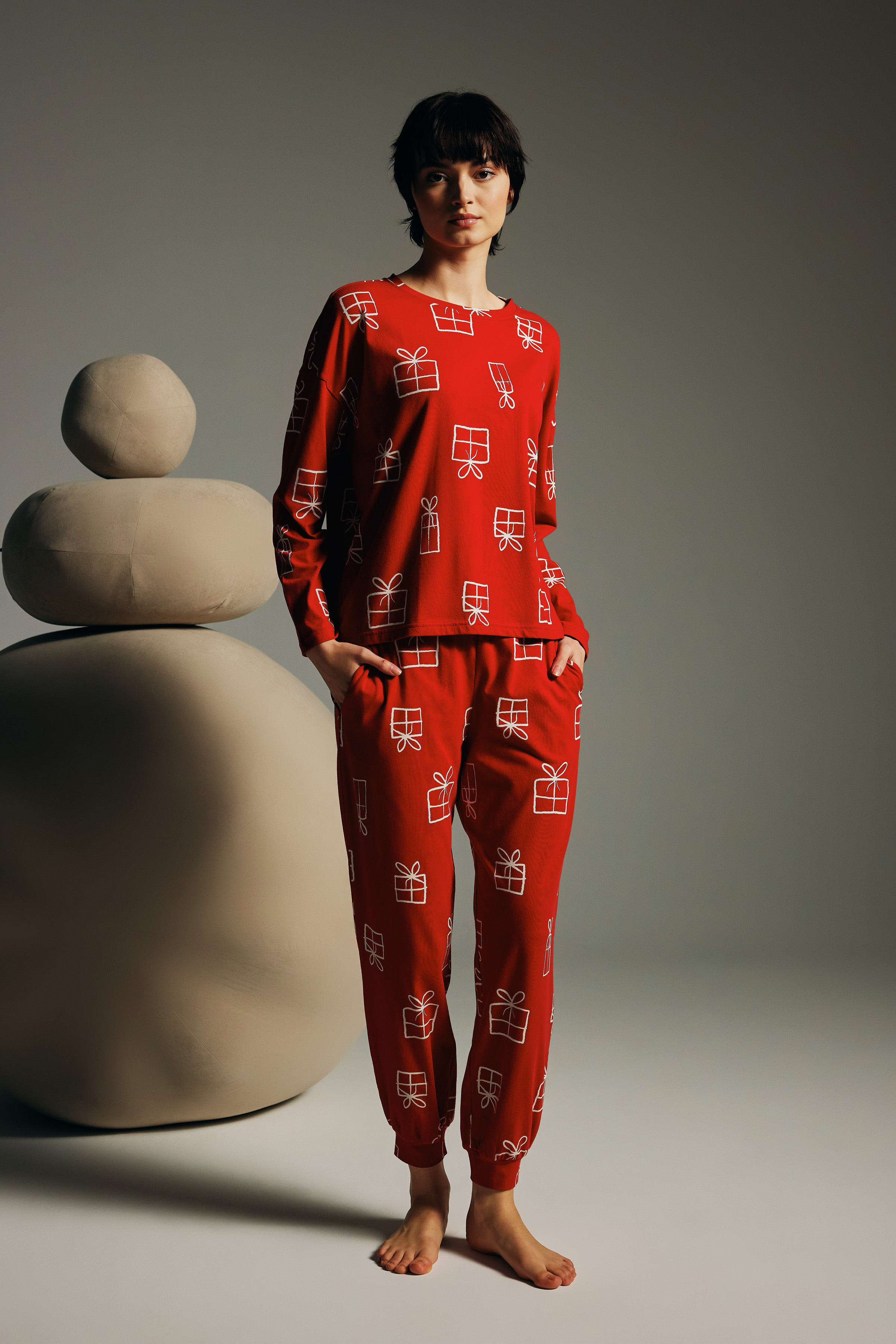 Women's Red Printed Cotton Pajama Set — view 3